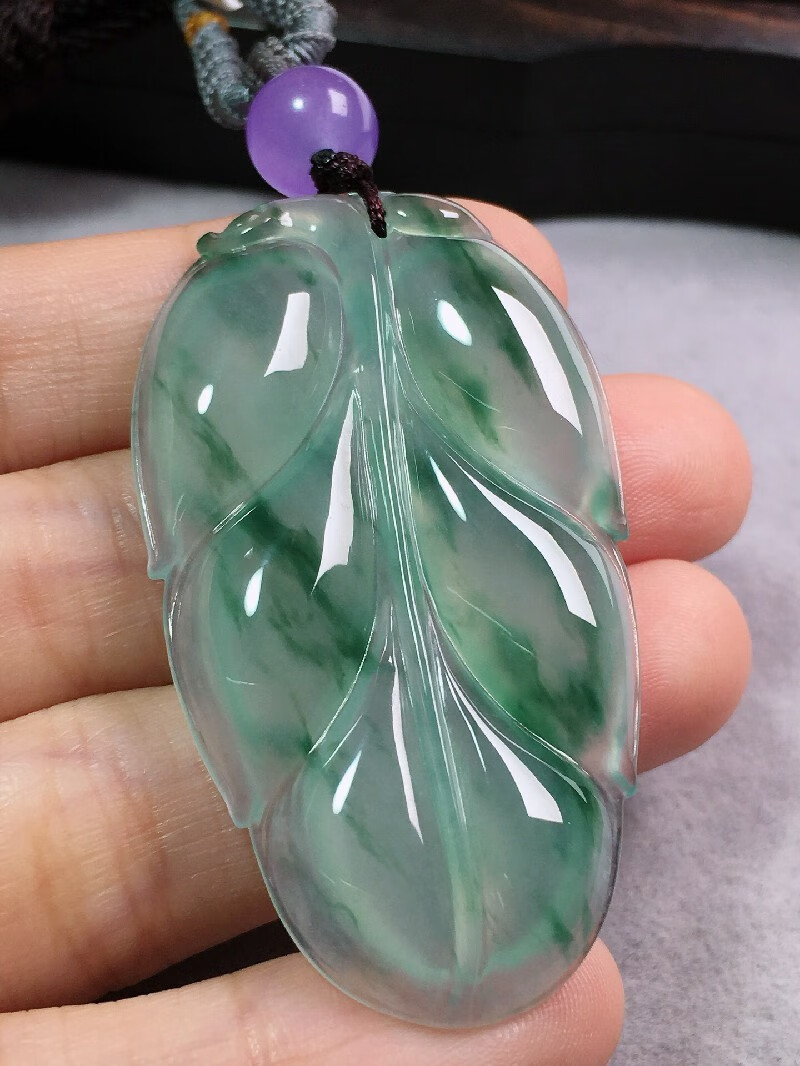 绿翠天成翡翠冰种飘花树叶叶子玉叶吊坠缅甸a货翡翠送礼生日礼物女款