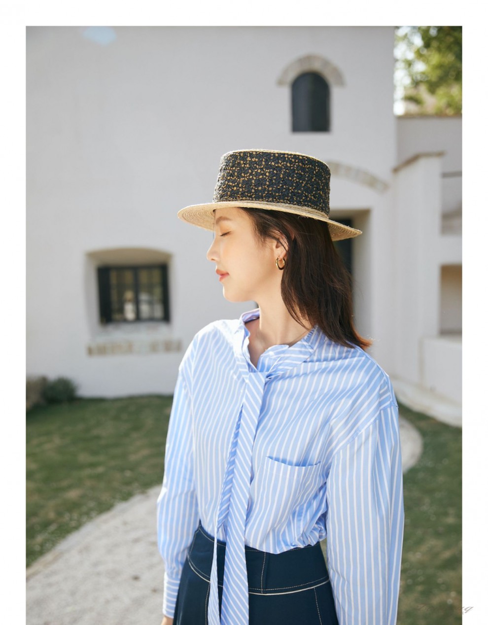 zonyouq品牌拉菲草法式平顶草帽宽檐遮阳休闲礼帽子女2022春夏防晒小