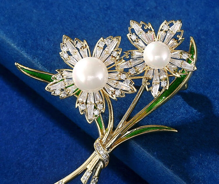 纪诗哲轻奢品牌金色雏菊淡水珍珠胸针女士胸花商务休闲西装外套别针送