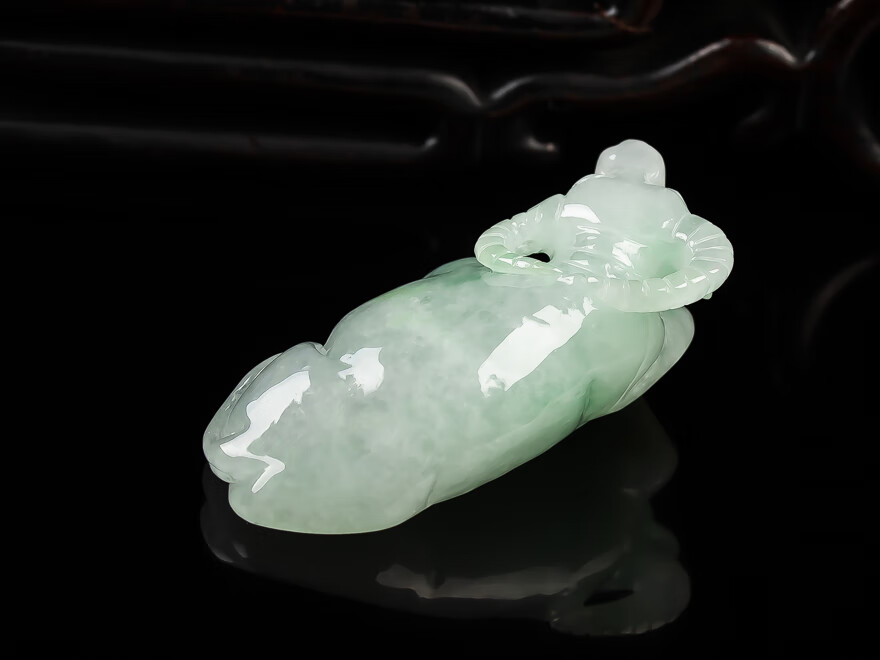 降价拍卖玉翩翩珠宝翡翠生肖牛吊坠6718g