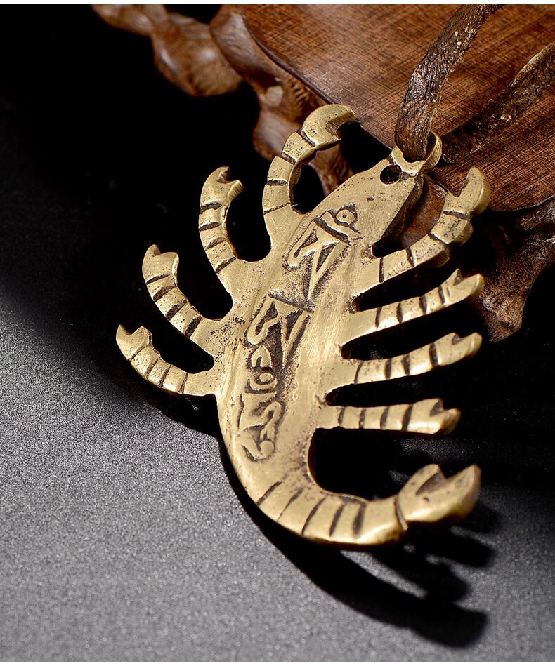 艺巅吉彩藏村藏传佛教佛具尼泊尔手工黄铜做旧九头蝎护法主事业蝎子