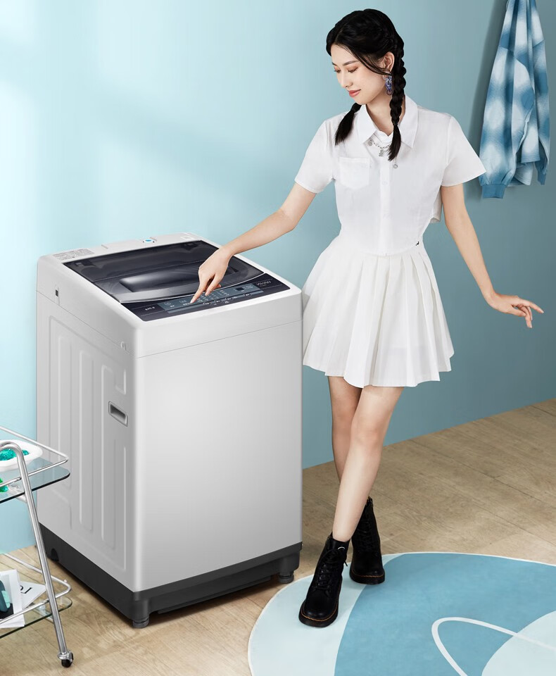 美的midea出品华凌波轮洗衣机全自动大容量健康免清洗立体喷瀑水流