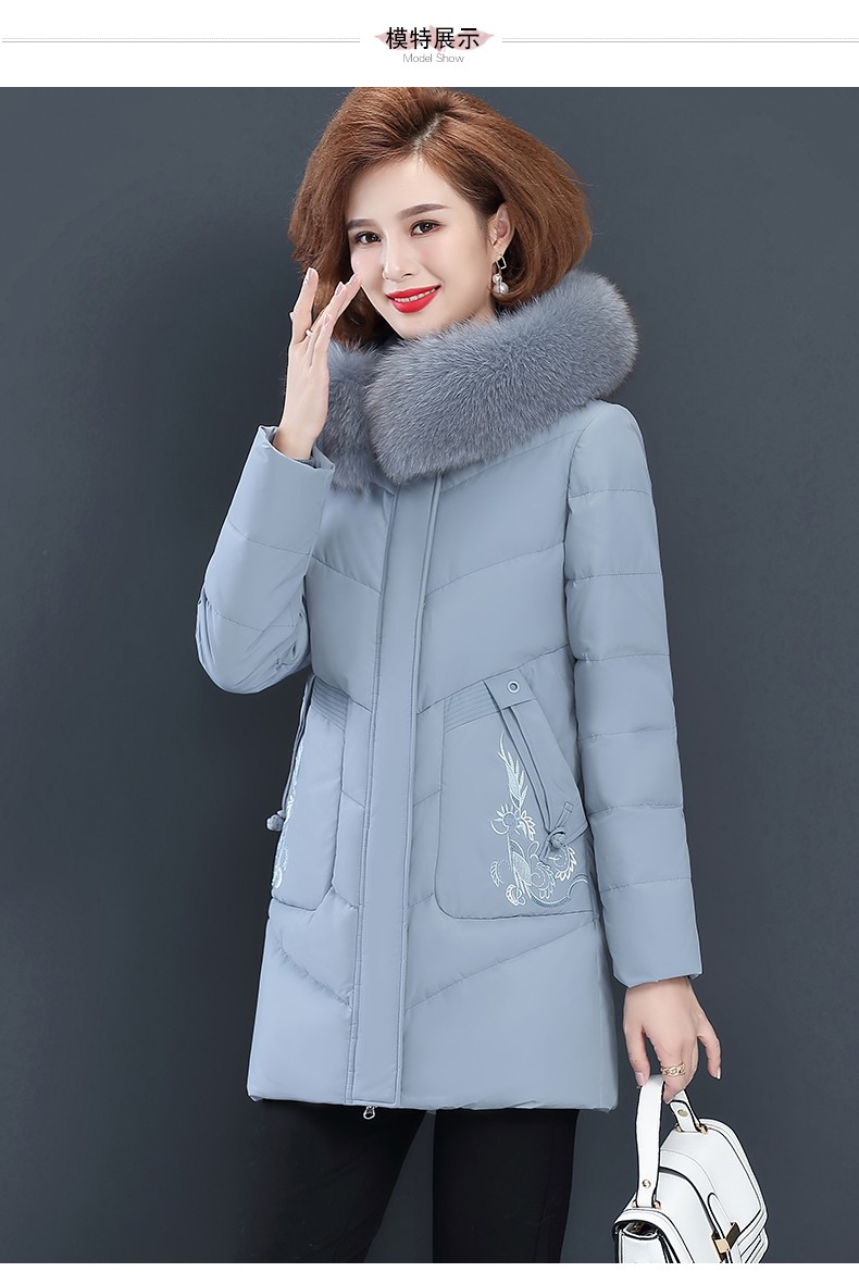 2020冬装羽绒服女时髦洋气妈妈装短款40-50岁中年女装冬季新款时尚