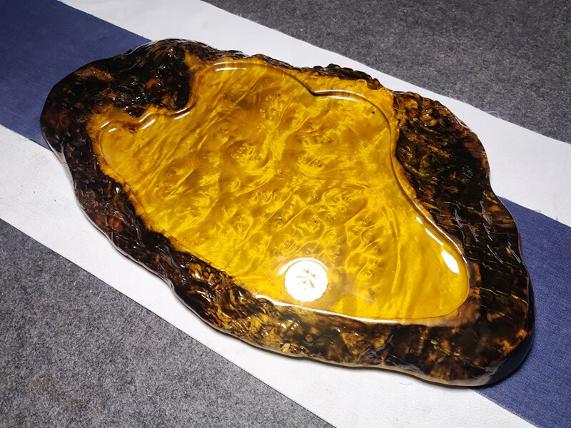 侯庭 缅甸黄金樟茶盘实木现货原木树根整块根雕茶海 60* 35* 4cm