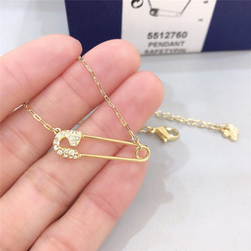 施华洛世奇时尚别致金色锁骨链坠送女友圣诞节礼物七夕 曲别针项链