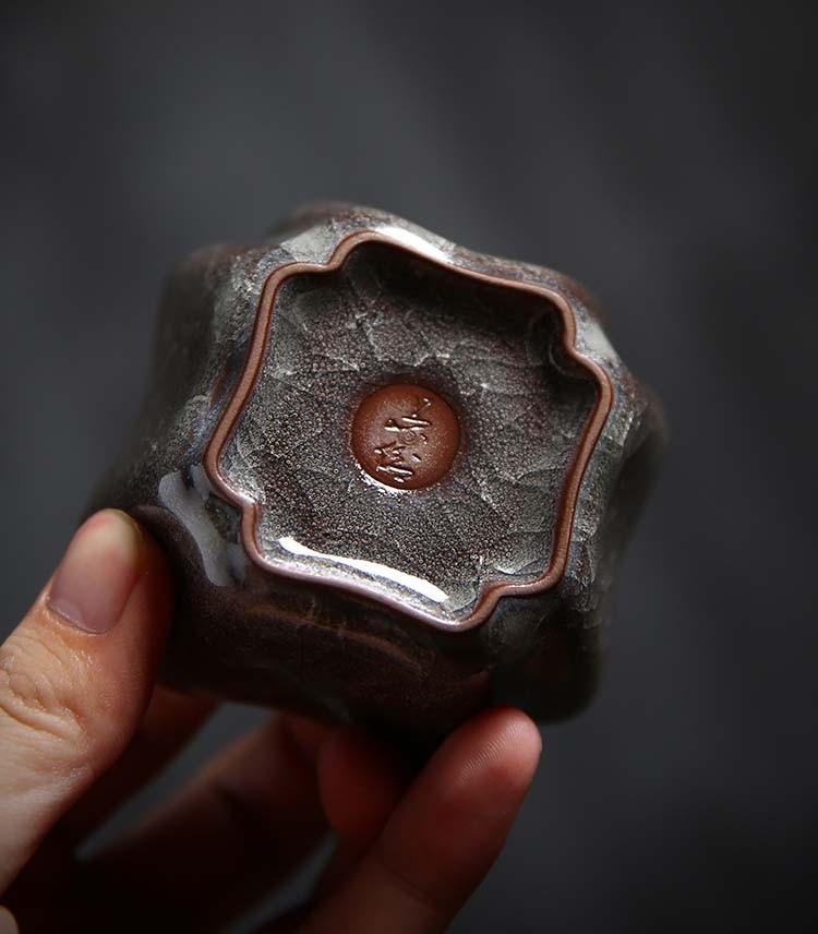憬莀茶具 龙泉青瓷茶杯 大师吴俊手工冰裂纹四方杯铁胎茶盏