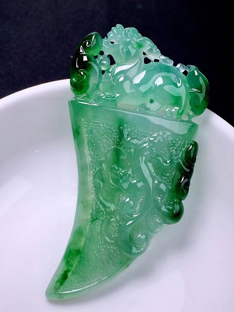 发源地冰飘花龙牙吊坠翡翠18k金镶钻缅甸a货玉石珠宝送女友礼物尺寸