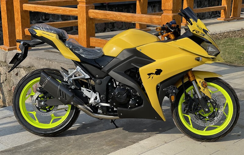 豪剑机车国四r3战神幻影摩托车跑车皮卡丘黑武士400双缸机车地平线