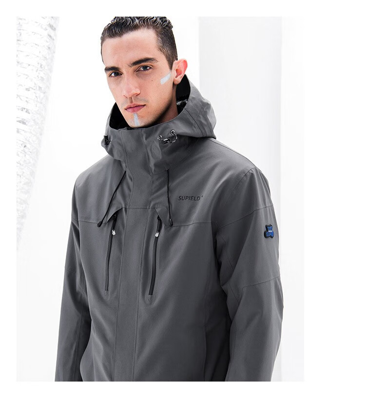 2018-12-15 21:56答相当于一件厚羽绒服,但气凝胶的衣服贴合度没有