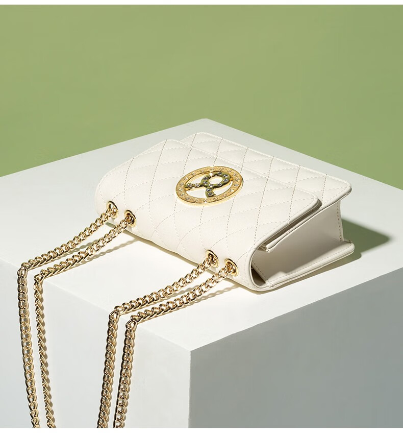 新款真皮斜挎包时尚星座今年流行的包包菱格链条包春夏 金牛座白色