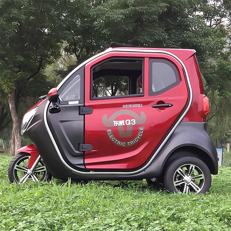 新能源东威电动三轮车立马q3国标可上牌全封闭代步车带棚接送孩子环步