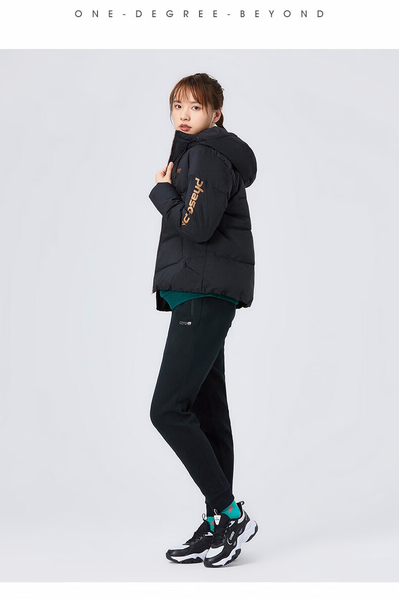 361女装短款羽绒服2021年冬季新款保暖连帽羽绒衣宽松百搭运动外套女