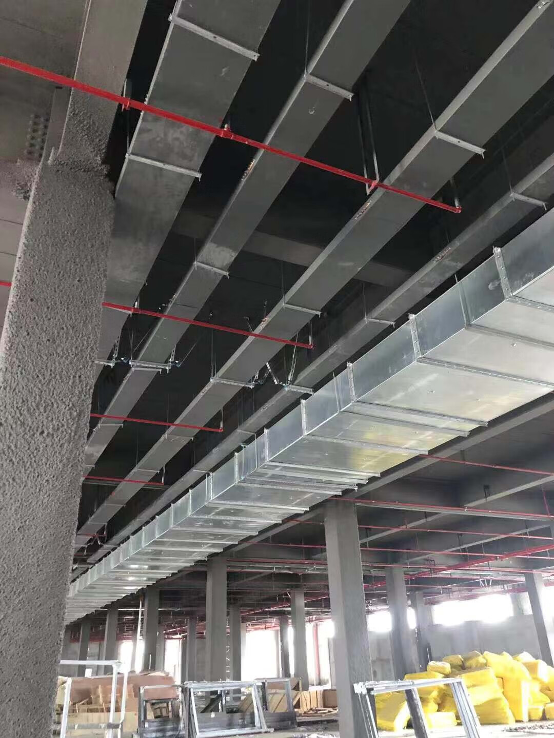佰辛斯水管抗震支架太阳能支架单双向通风管道消防c型钢成套吊架抗震