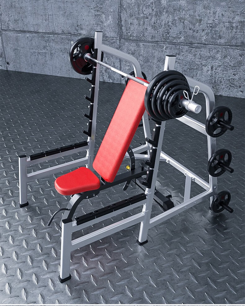 健身房常见的健身器材图片