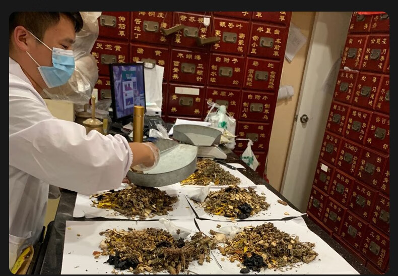 实体中药材店铺 中药材批发 中药材专卖 按方抓药 实体中药店 按方