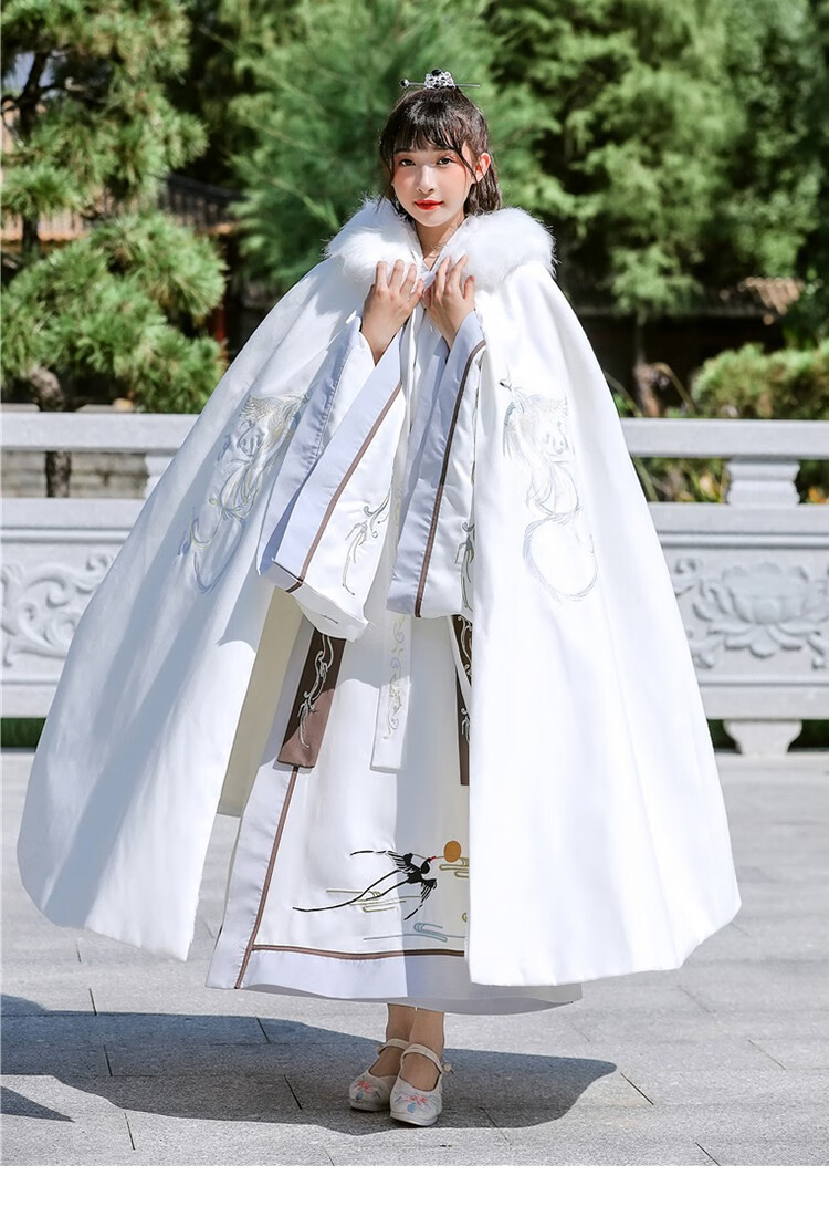 情侣加绒汉服斗篷男加厚毛呢白月光长款大码大摆古风连帽披风女加绒