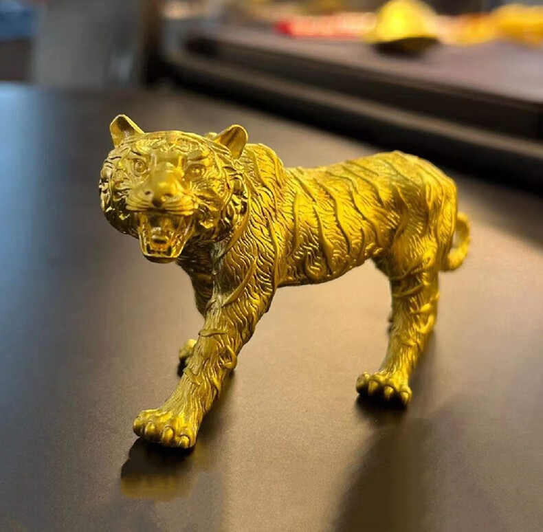 金太妃珠宝黄金摆件足金999猛虎巡山金摆件本命年生肖老虎投资摆件