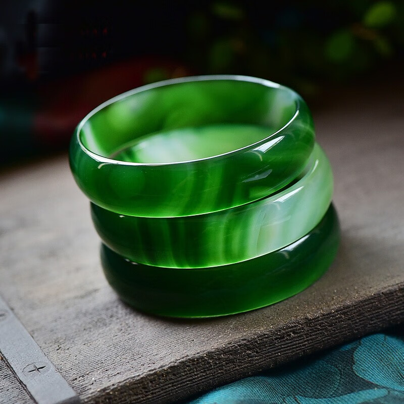 天然墨绿玛瑙手镯 绿玉髓手镯 深绿宽镯女饰品 64mm