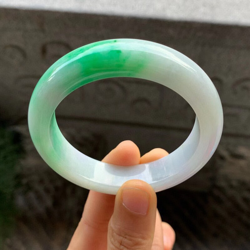 女士玉镯玉石玉器翡翠玉手镯品牌: 慈心缘 商品名称:慈心缘 缅甸天然