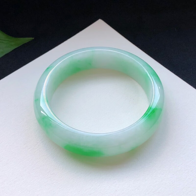 影享冰种飘花翡翠手镯阳绿玉手镯玉镯子圈口52手镯