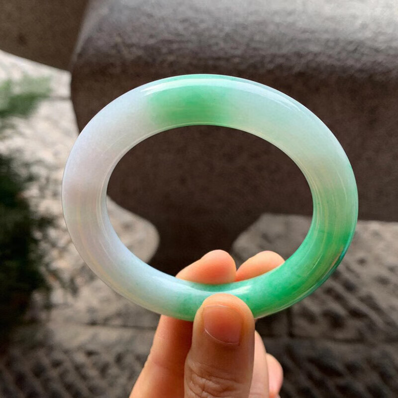 女士玉镯玉石玉器翡翠玉手镯品牌: 慈心缘 商品名称:慈心缘 缅甸天然