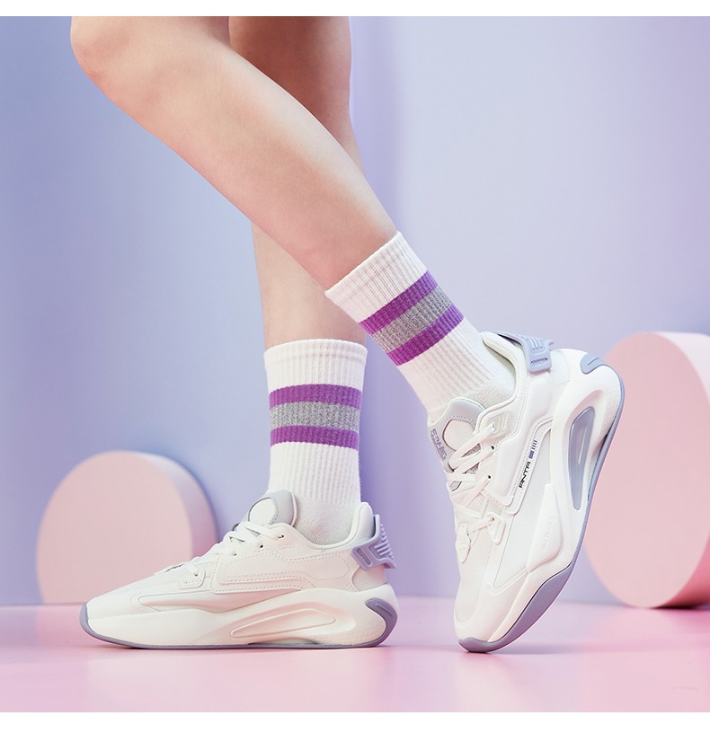 安踏女鞋超体运动鞋子女士休闲鞋跑步鞋旅游鞋象牙白杨絮紫芯片灰375