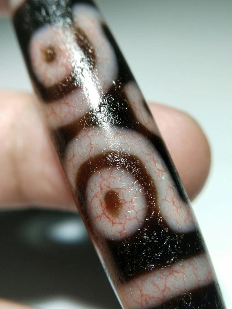 项链古法工艺血丝玛瑙高油风化包浆天珠龙纹血丝六眼天珠附国检证书