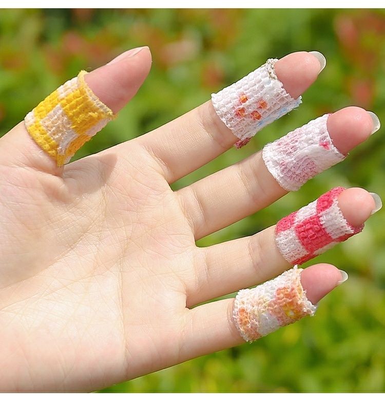 queenjoy新款可爱护指绷带学生写字防磨保护套ins风自粘手指绑带少女