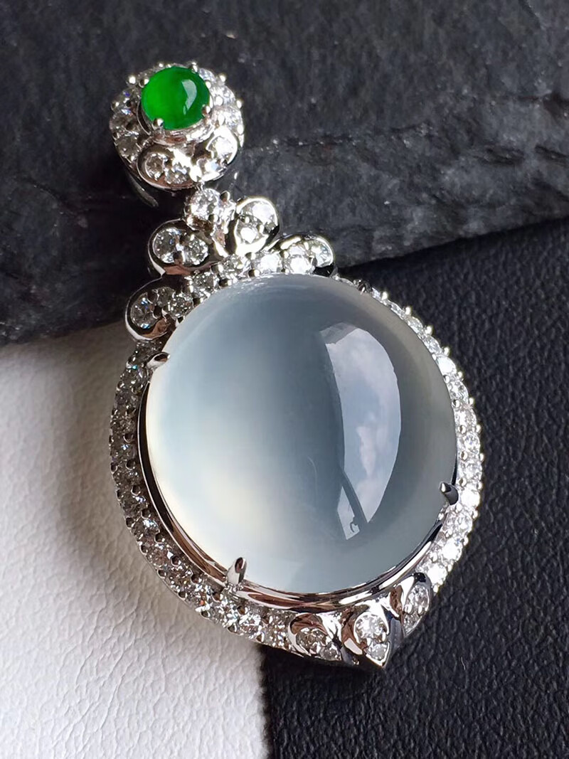 绿翠天成 翡翠高冰鸽子蛋吊坠 冰种翡翠18k金镶钻缅甸天然a货玉石平安