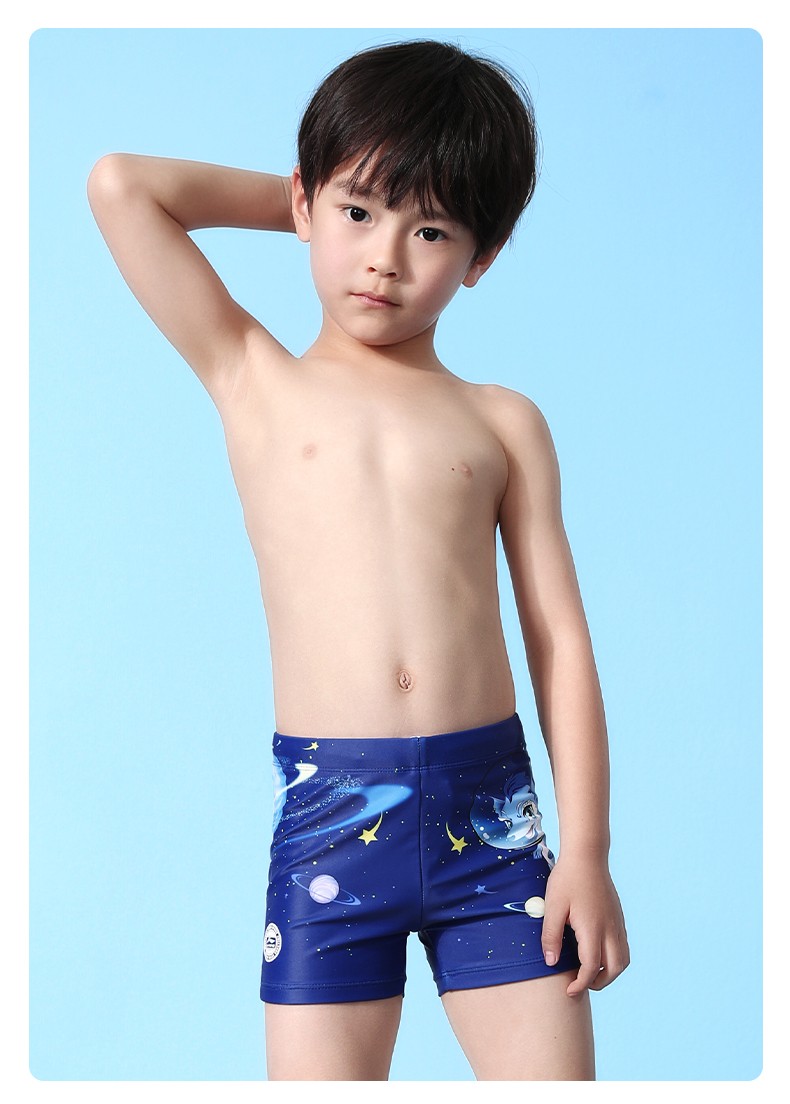 李宁(li-ning)儿童泳裤 五分及膝男孩学生平角速干游泳衣中大小童舒适