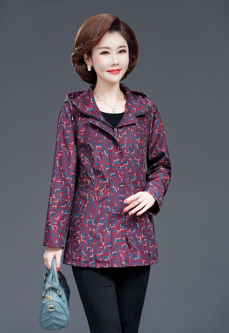 dafy品牌妈妈秋冬装洋气外套50岁连帽时尚女风衣薄中款中老年上衣