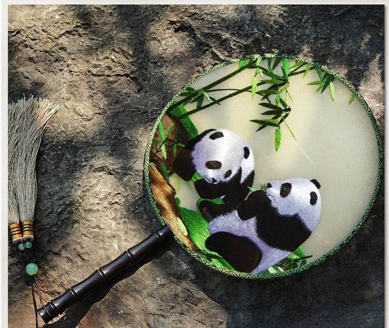 西祠宫坊刺绣扇子熊猫团扇 手工双面刺绣扇子 出国送老外中国风特色