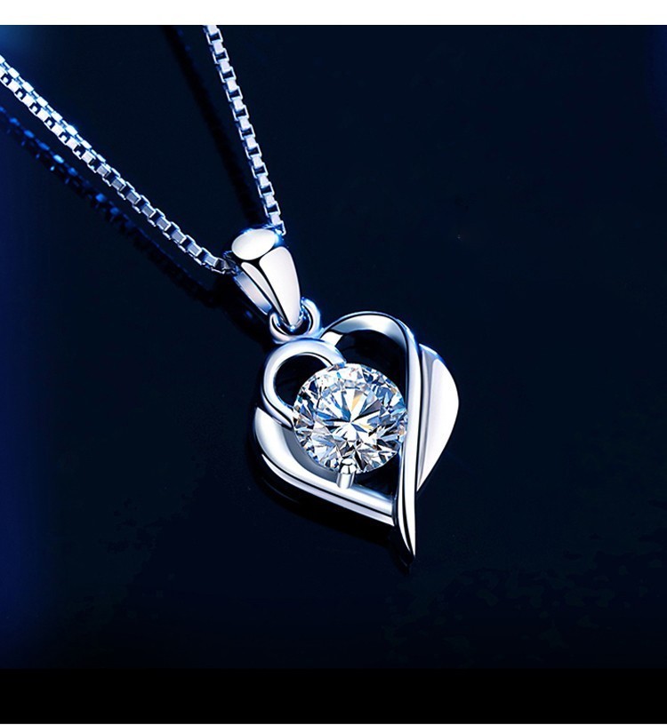 劳拉图奢侈品牌铂金项链女pt950锁骨链白金爱心吊坠纪念日七夕情人节