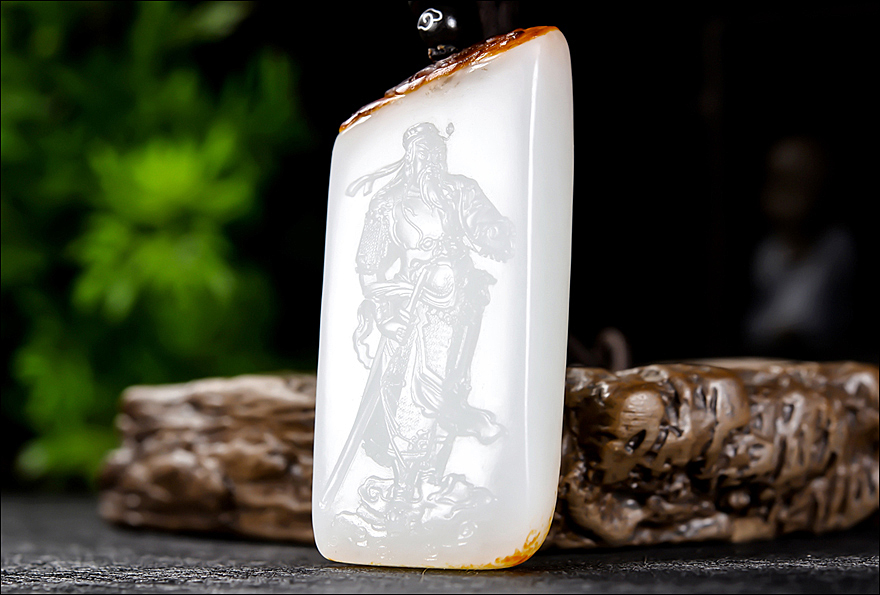 高白油糯过灯羊脂白玉省级玉雕大师穆佳和田玉忠义关公玉牌吊坠82克