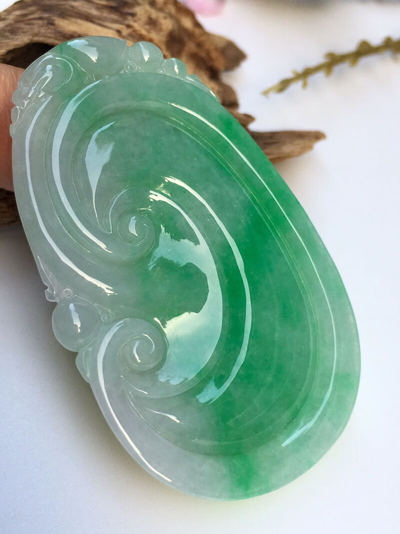 源头翡翠 翡翠飘绿如意吊坠缅甸天然翡翠玉石挂件珠宝首饰项链玉佩