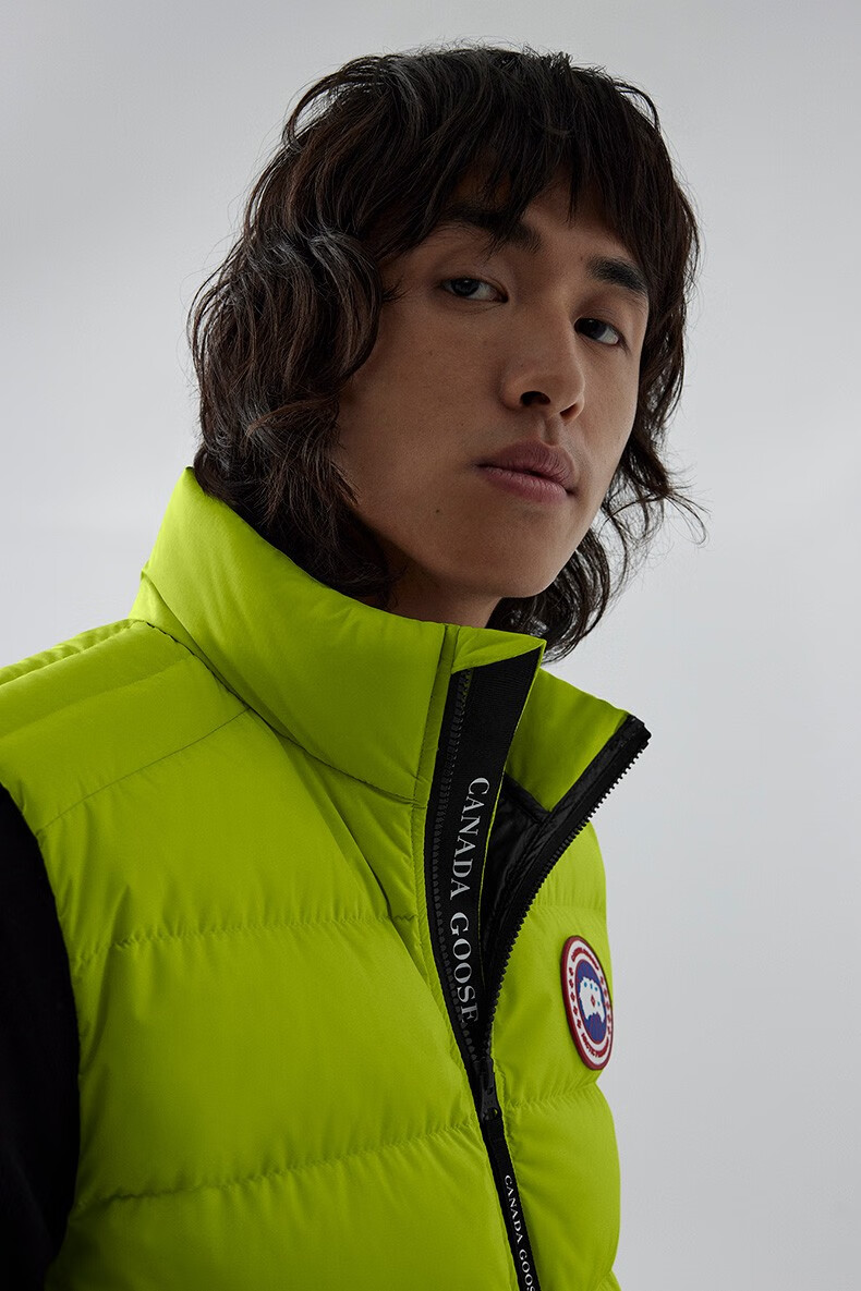 canada goose加拿大鹅 peak系列 crofton男士羽绒马甲 2229m2 121