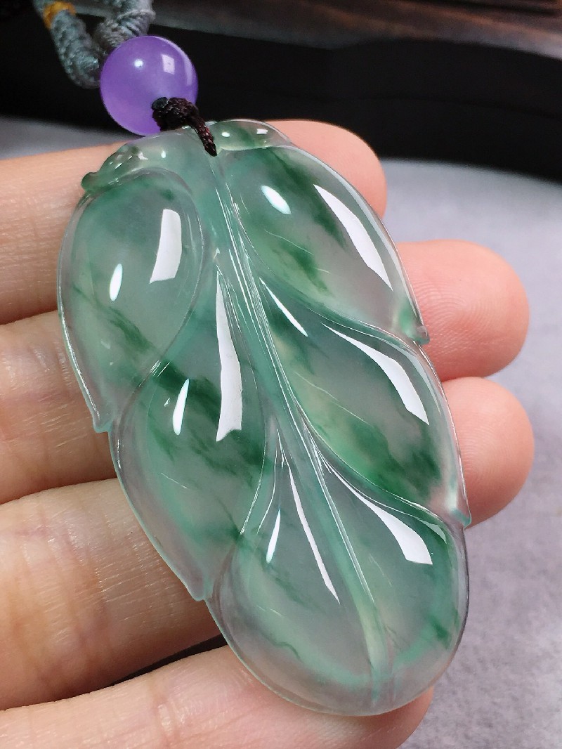 绿翠天成翡翠冰种飘花树叶叶子玉叶吊坠缅甸a货翡翠送礼生日礼物女款