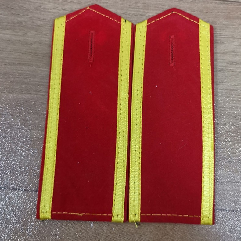 优鼎企学生军训肩章肩牌红色肩章学校学员肩章迷彩服肩章肩章红色一对