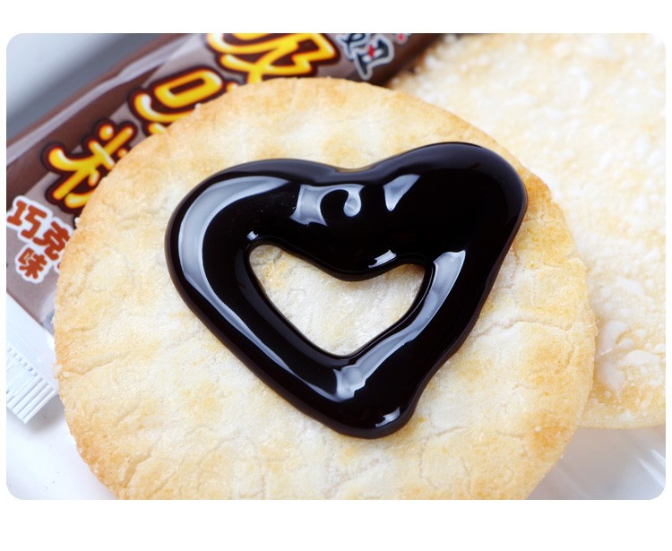 小时候的回忆旺旺旺仔黑妞吸吸糖吸吸乐吸管糖牙膏糖儿童糖果草莓炼乳