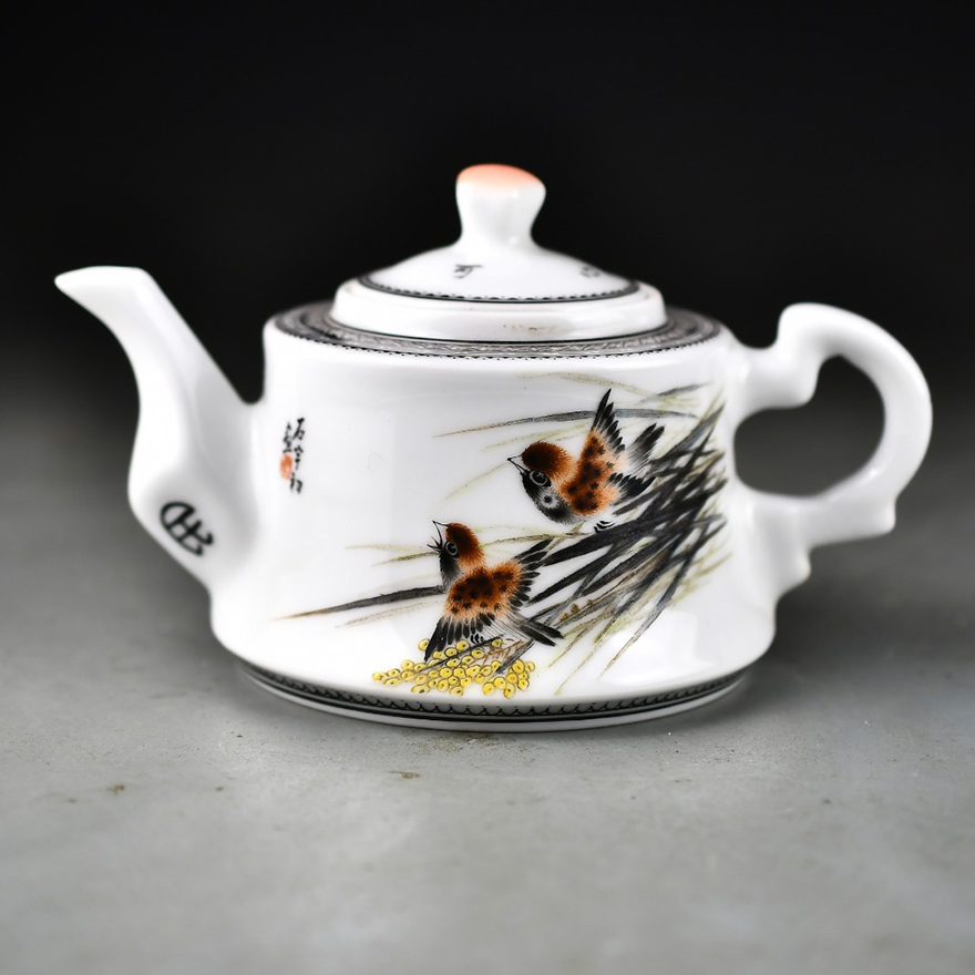 名家石宇初粉彩花鸟纹壶cq2107