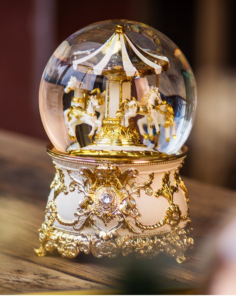 翰德思(hcntes)520情人节礼物旋转木马水晶球音乐盒八音盒天空之城女