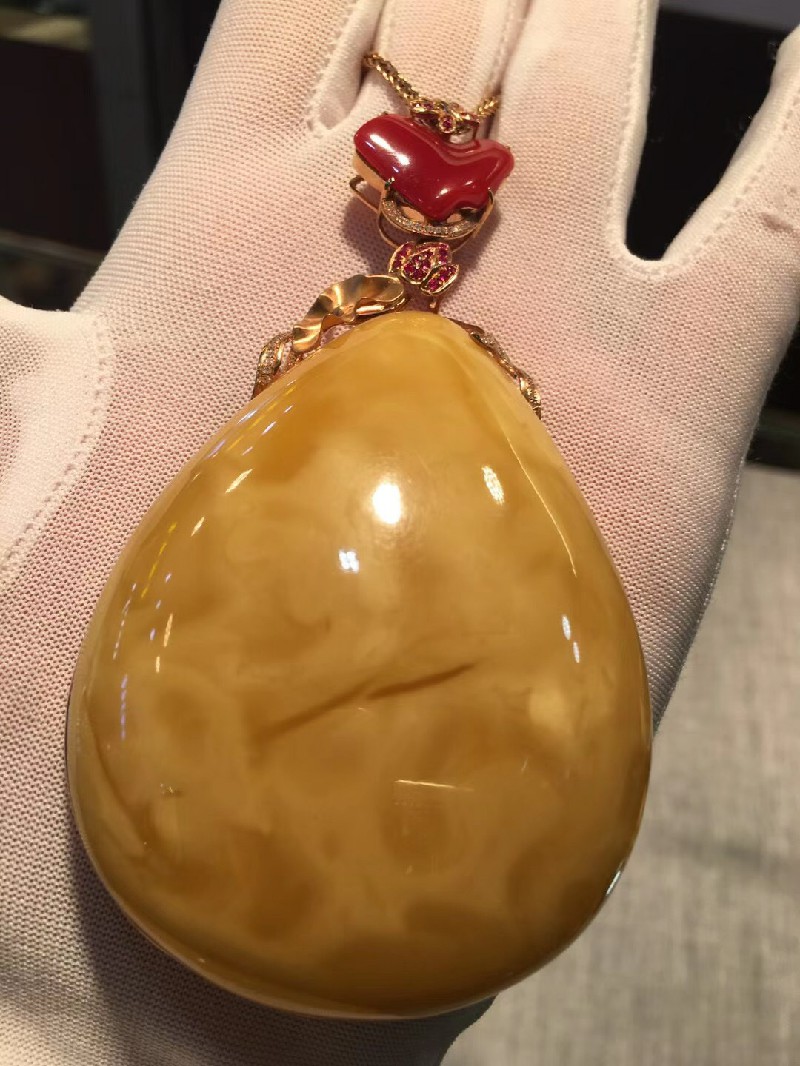 慈心缘 天然蜜蜡吊坠 18k金镶嵌蜜蜡琥珀挂件男女项链 51.71克 94*54.