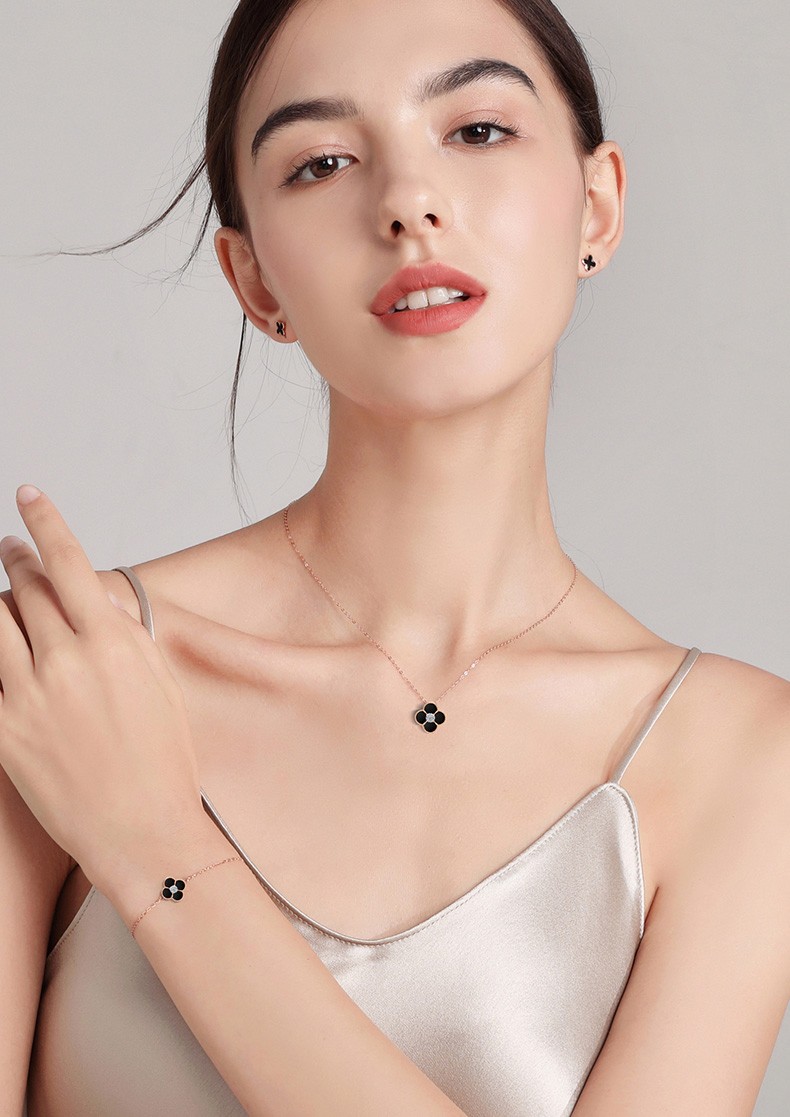 品牌18k金四叶草手链女玫瑰金彩金钻石新年情人节礼物女士手饰品情人