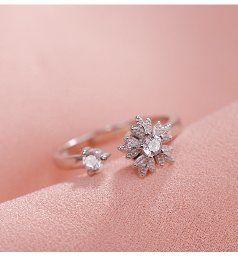 迪后轻奢品牌可旋转雪花戒指女纯银ins潮日韩时尚抖音网红小众设计