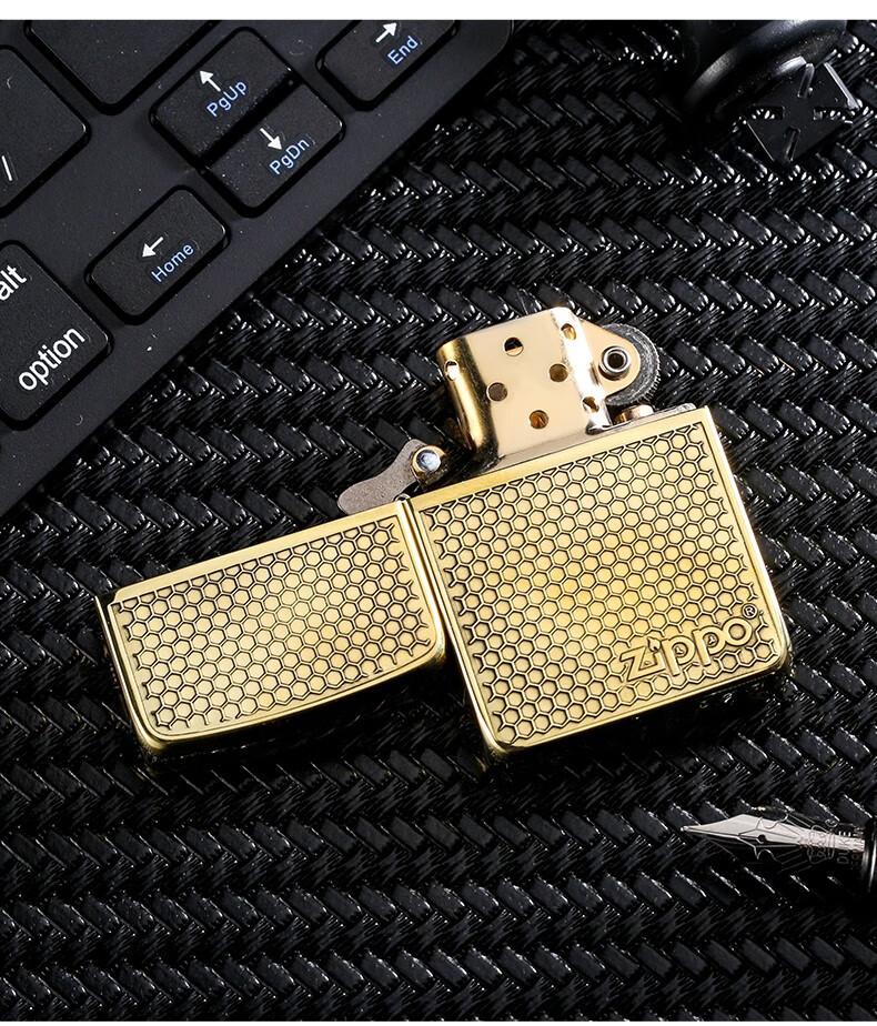 zippo打火机 之宝复刻版1941机型 金色铜机双面雕刻蜂窝 菱形格子zp