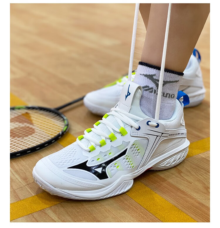 claw neo专业羽毛球鞋防滑减震耐磨宽楦奥原希望战靴运动鞋 71ga21