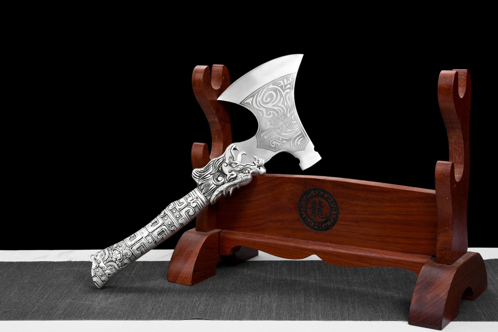 正宗中国龙泉斧头型斩骨刀手工锻打斩骨头开路劈柴斩排骨家用便携厨房