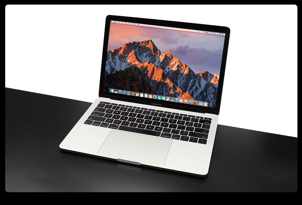 apple二手苹果笔记本电脑macbookpro15寸视网膜开发设计渲染图型95新