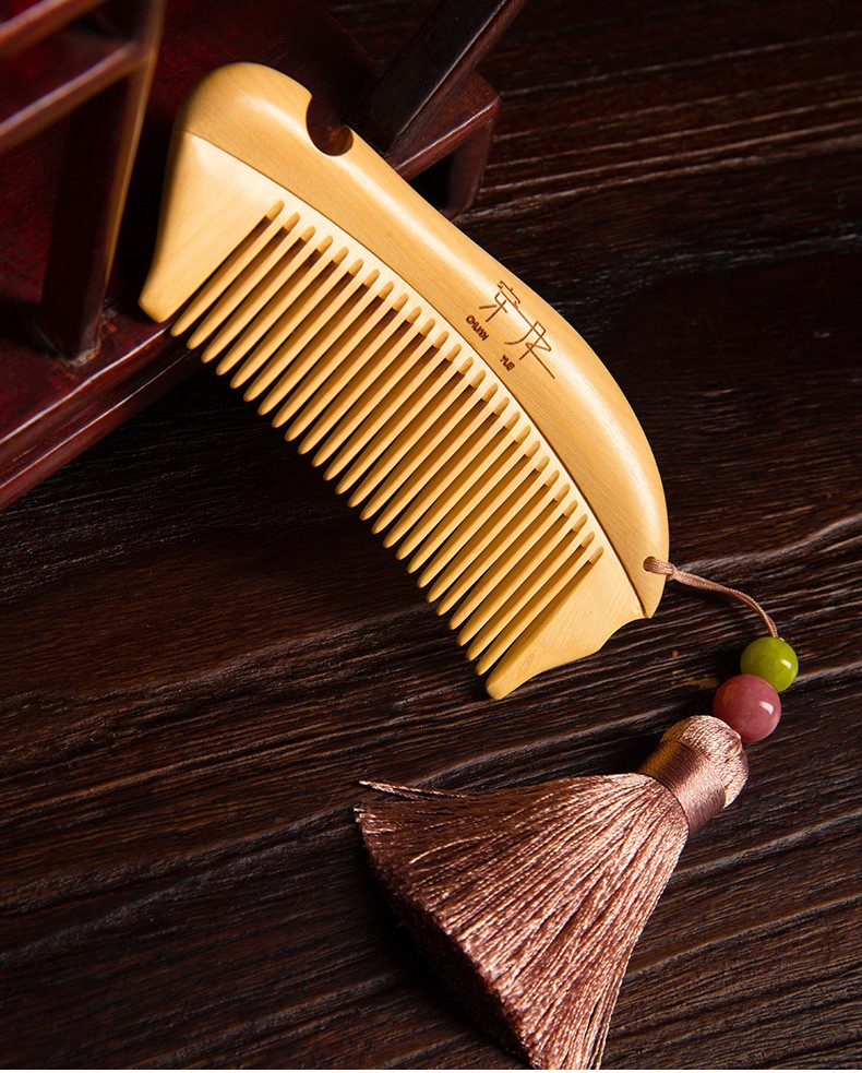 穿月常州梳篦小叶黄杨木梳开裂静电卷发按摩梳子庆鱼年礼物庆鱼年黄杨