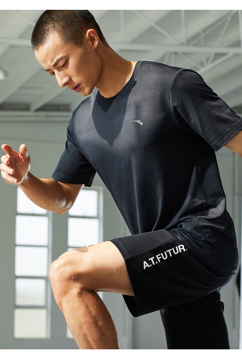 安踏短袖男 2021春夏新品t恤男士综训系列半截袖宽松透气舒适印花官方